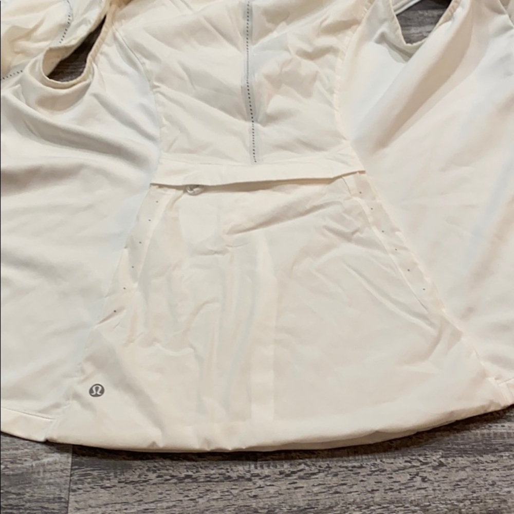 Vest - Picture 3 of 3